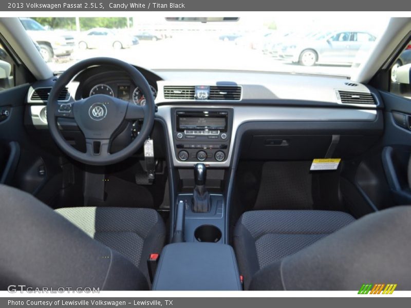 Candy White / Titan Black 2013 Volkswagen Passat 2.5L S