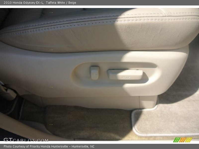 Taffeta White / Beige 2010 Honda Odyssey EX-L