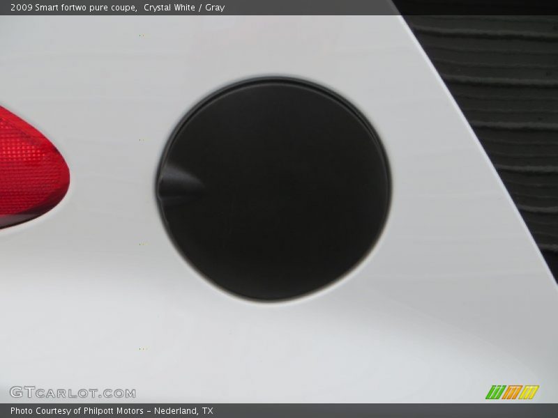 Crystal White / Gray 2009 Smart fortwo pure coupe