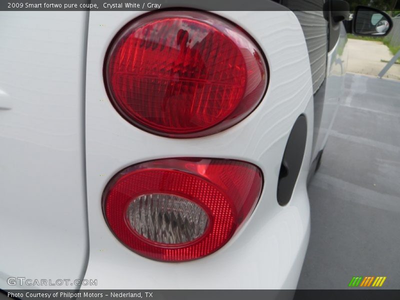 Crystal White / Gray 2009 Smart fortwo pure coupe