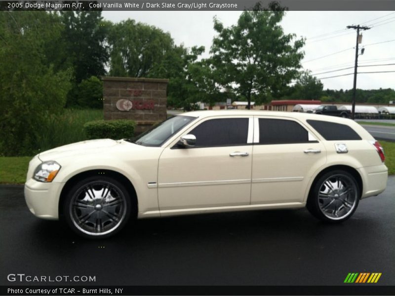 Cool Vanilla White / Dark Slate Gray/Light Graystone 2005 Dodge Magnum R/T