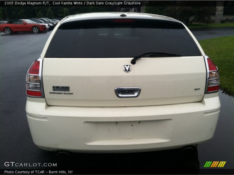 Cool Vanilla White / Dark Slate Gray/Light Graystone 2005 Dodge Magnum R/T