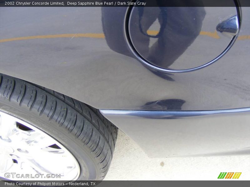 Deep Sapphire Blue Pearl / Dark Slate Gray 2002 Chrysler Concorde Limited