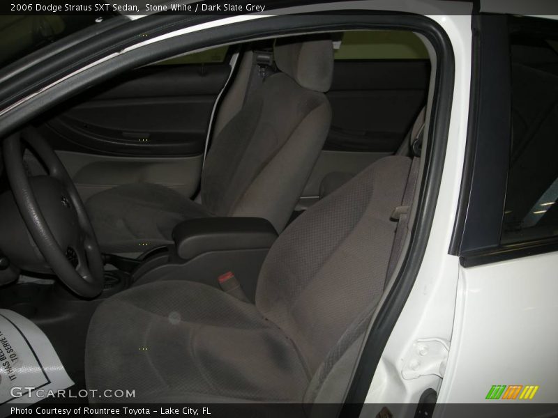 Stone White / Dark Slate Grey 2006 Dodge Stratus SXT Sedan