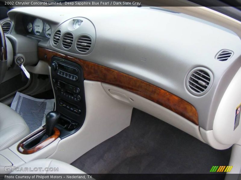 Deep Sapphire Blue Pearl / Dark Slate Gray 2002 Chrysler Concorde Limited