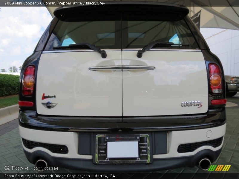 Pepper White / Black/Grey 2009 Mini Cooper S Clubman