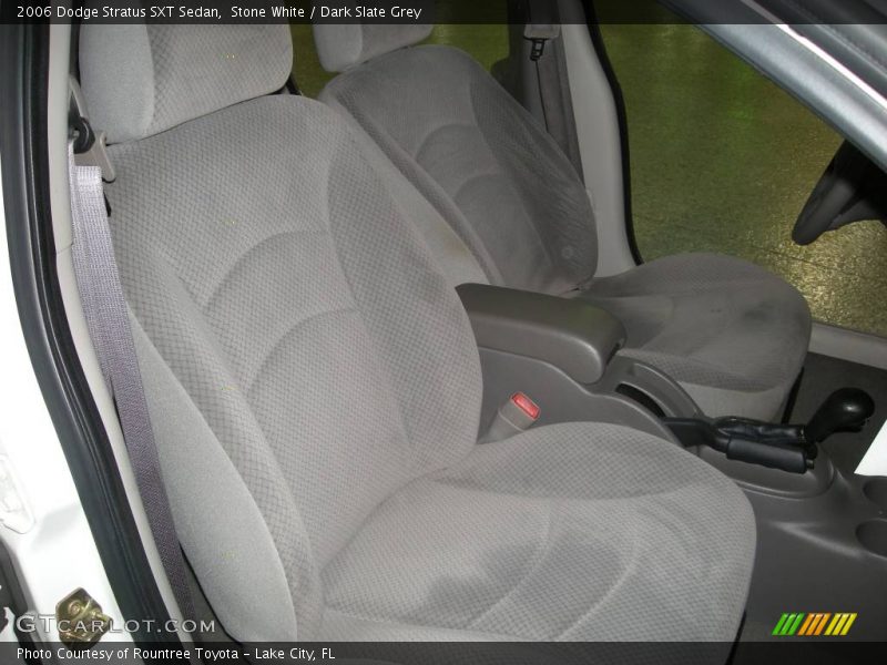 Stone White / Dark Slate Grey 2006 Dodge Stratus SXT Sedan