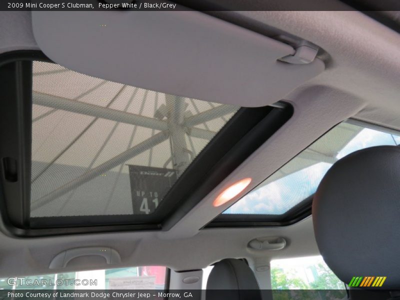 Pepper White / Black/Grey 2009 Mini Cooper S Clubman