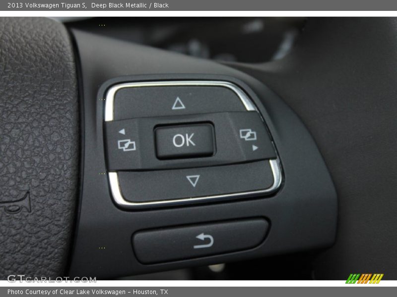 Deep Black Metallic / Black 2013 Volkswagen Tiguan S
