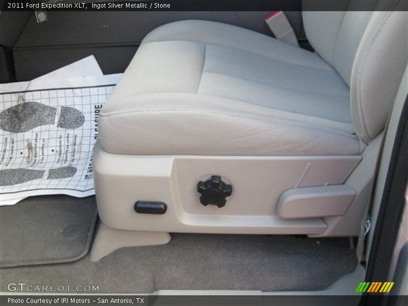 Ingot Silver Metallic / Stone 2011 Ford Expedition XLT