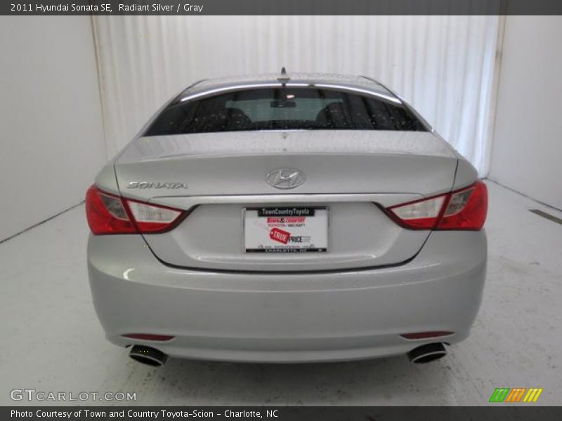 Radiant Silver / Gray 2011 Hyundai Sonata SE