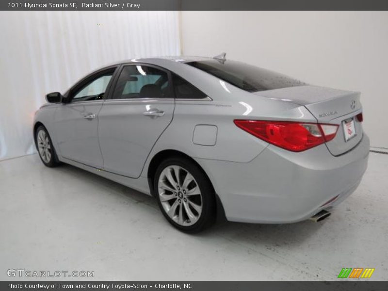 Radiant Silver / Gray 2011 Hyundai Sonata SE