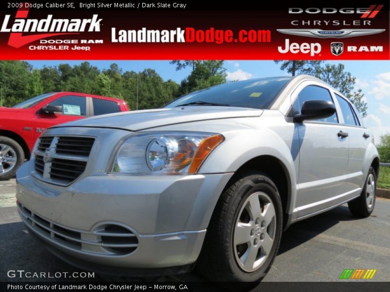 Bright Silver Metallic / Dark Slate Gray 2009 Dodge Caliber SE