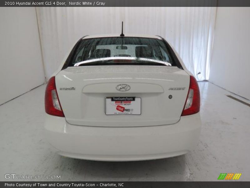 Nordic White / Gray 2010 Hyundai Accent GLS 4 Door