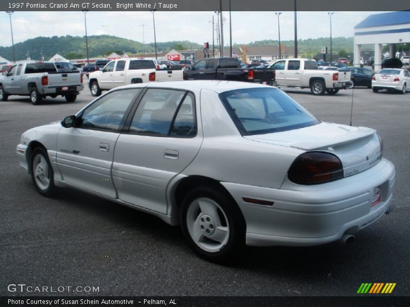 Bright White / Taupe 1997 Pontiac Grand Am GT Sedan