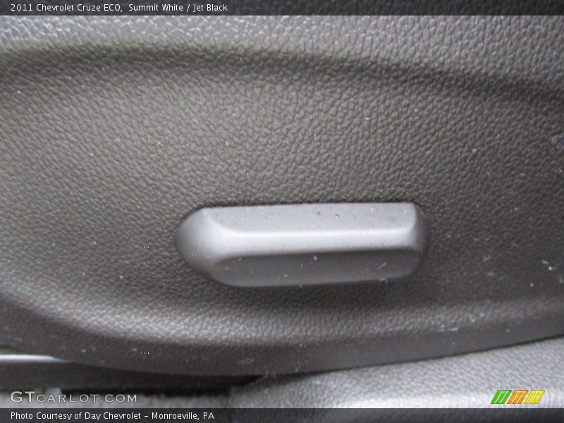 Summit White / Jet Black 2011 Chevrolet Cruze ECO