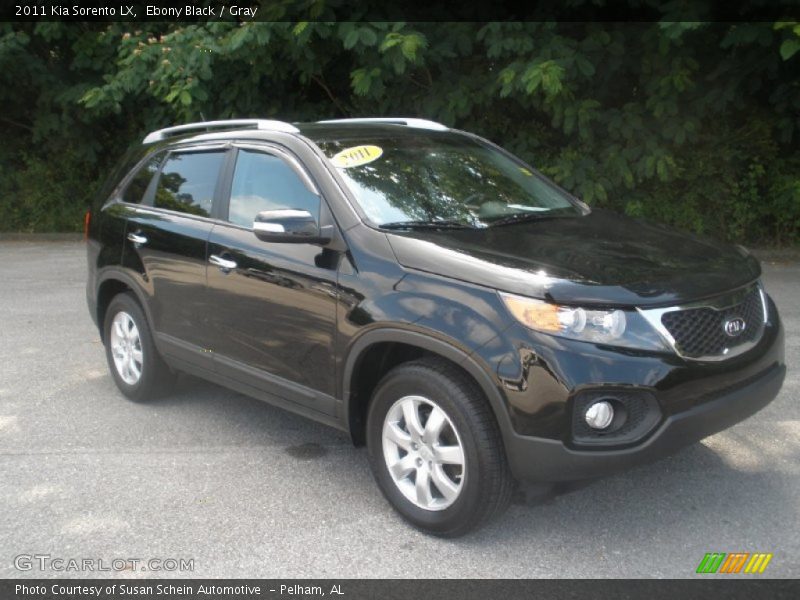 Ebony Black / Gray 2011 Kia Sorento LX