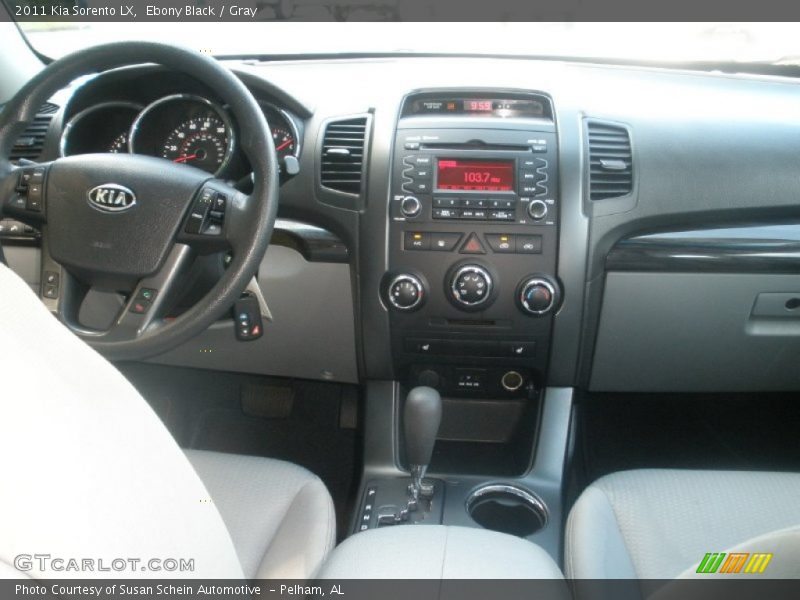 Ebony Black / Gray 2011 Kia Sorento LX