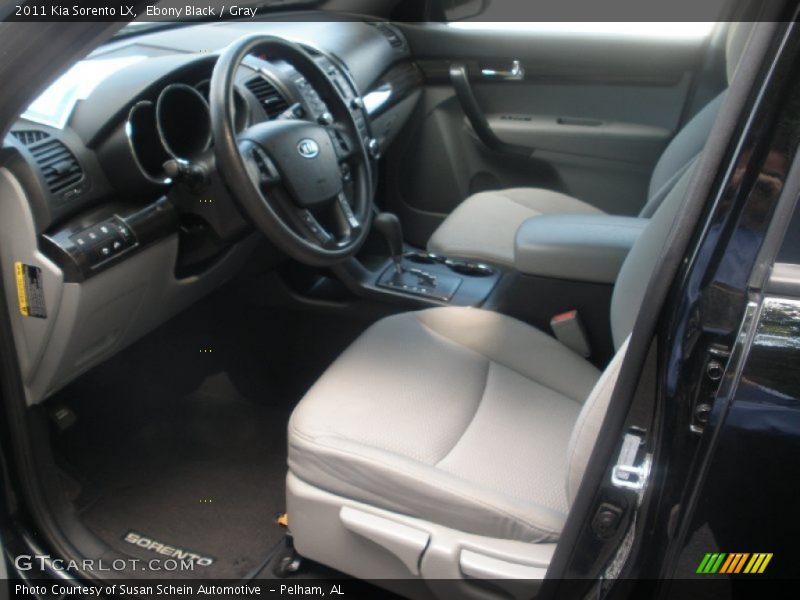 Ebony Black / Gray 2011 Kia Sorento LX
