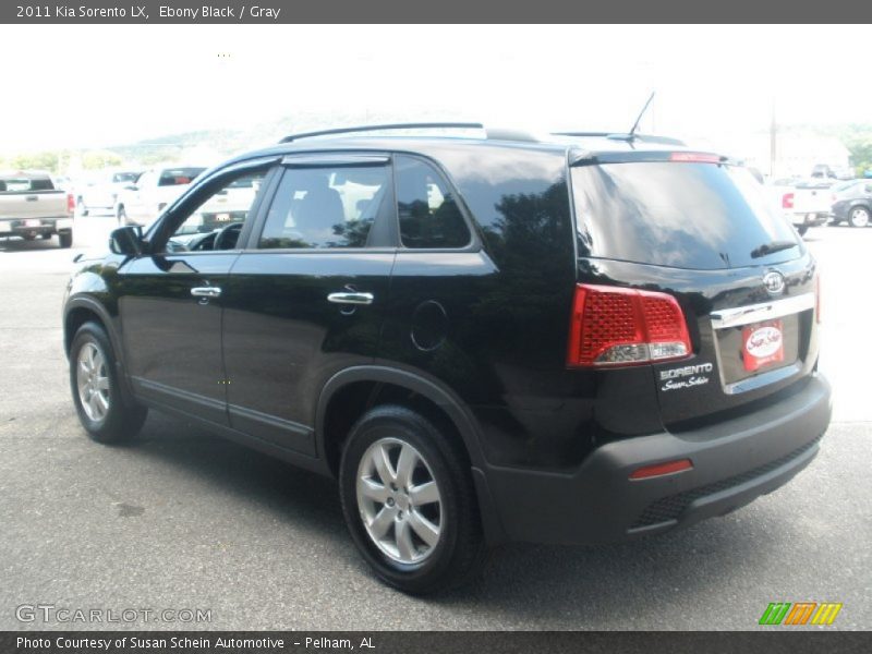 Ebony Black / Gray 2011 Kia Sorento LX