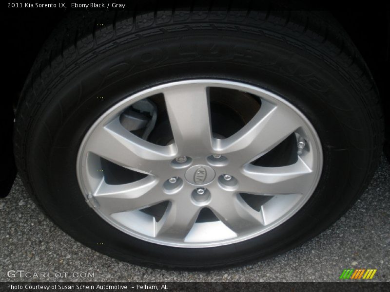 Ebony Black / Gray 2011 Kia Sorento LX