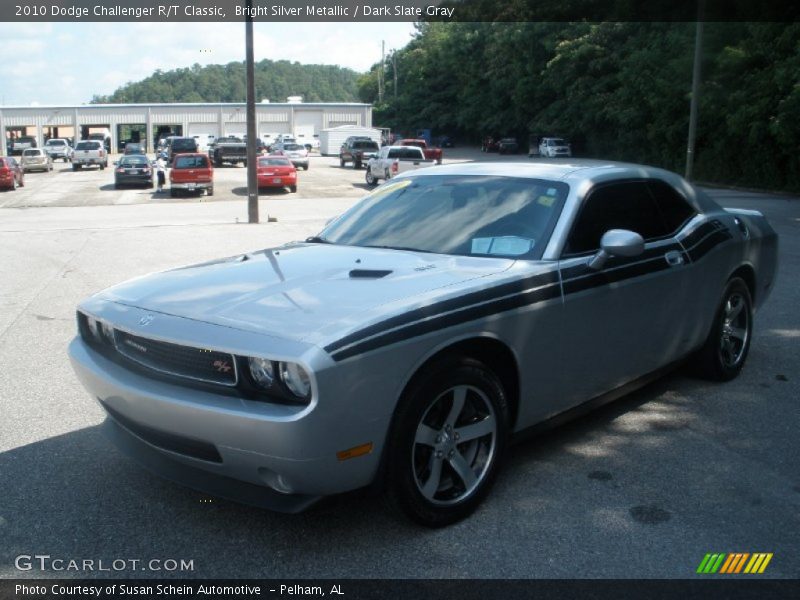 Bright Silver Metallic / Dark Slate Gray 2010 Dodge Challenger R/T Classic