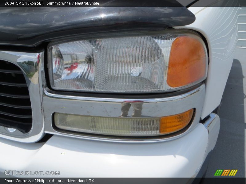 Summit White / Neutral/Shale 2004 GMC Yukon SLT