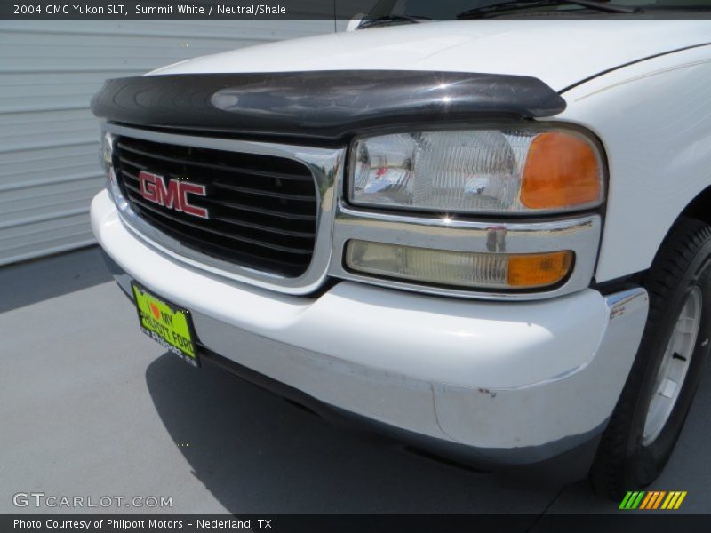 Summit White / Neutral/Shale 2004 GMC Yukon SLT