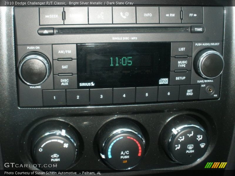 Bright Silver Metallic / Dark Slate Gray 2010 Dodge Challenger R/T Classic