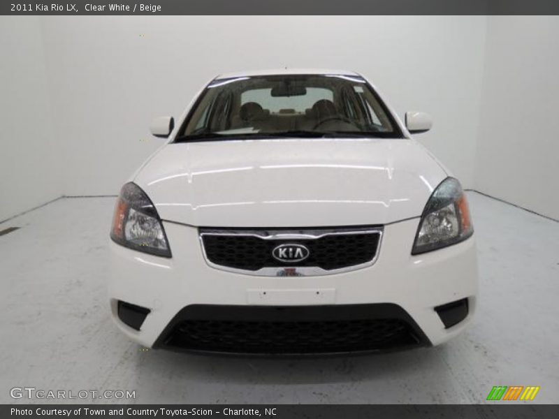 Clear White / Beige 2011 Kia Rio LX