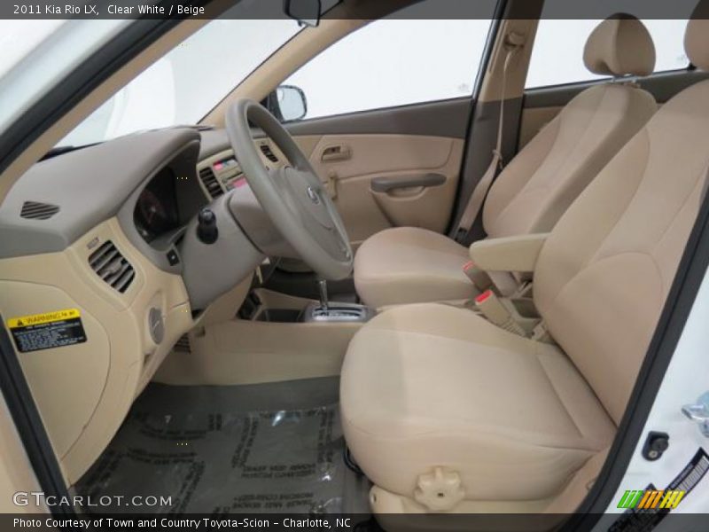 Front Seat of 2011 Rio LX