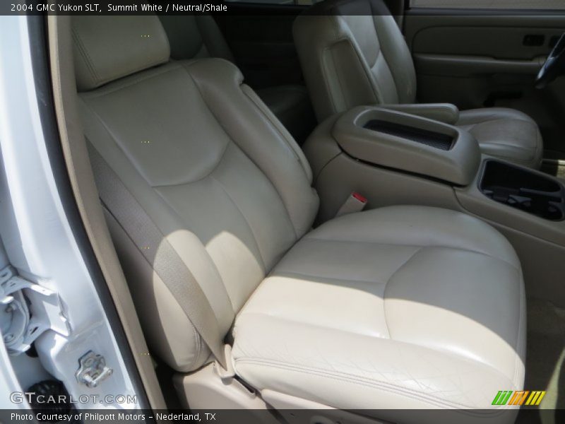 Summit White / Neutral/Shale 2004 GMC Yukon SLT