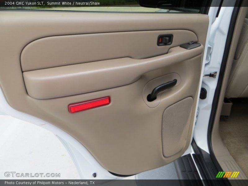 Summit White / Neutral/Shale 2004 GMC Yukon SLT