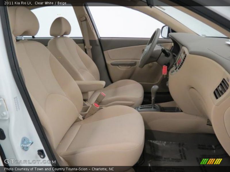 Clear White / Beige 2011 Kia Rio LX