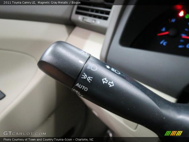 Controls of 2011 Camry LE