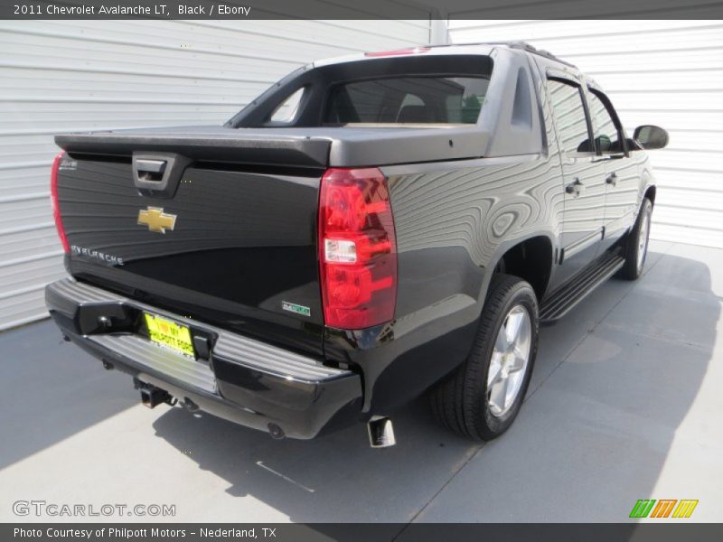 Black / Ebony 2011 Chevrolet Avalanche LT