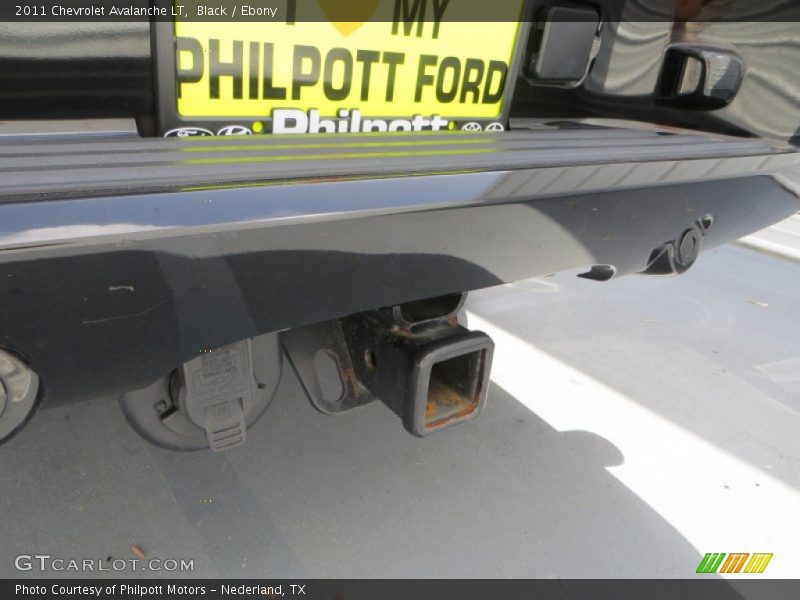 Black / Ebony 2011 Chevrolet Avalanche LT