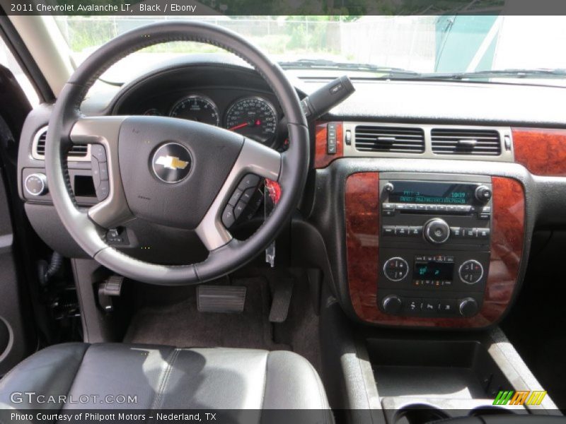 Black / Ebony 2011 Chevrolet Avalanche LT