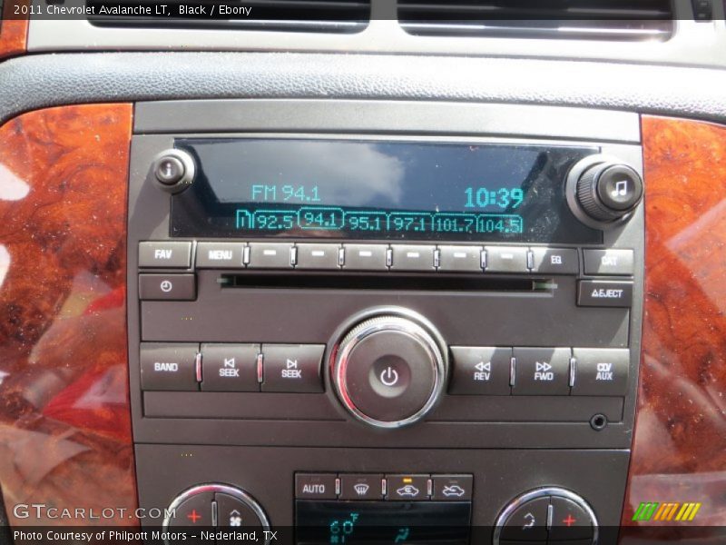 Black / Ebony 2011 Chevrolet Avalanche LT