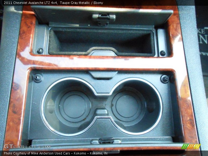 Taupe Gray Metallic / Ebony 2011 Chevrolet Avalanche LTZ 4x4