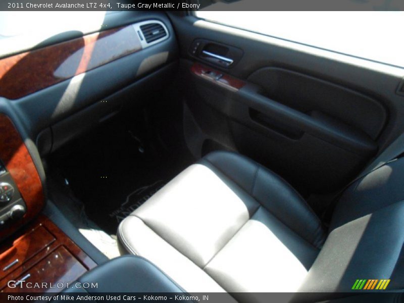 Taupe Gray Metallic / Ebony 2011 Chevrolet Avalanche LTZ 4x4