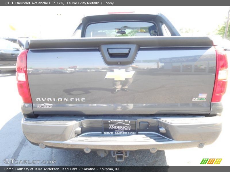 Taupe Gray Metallic / Ebony 2011 Chevrolet Avalanche LTZ 4x4