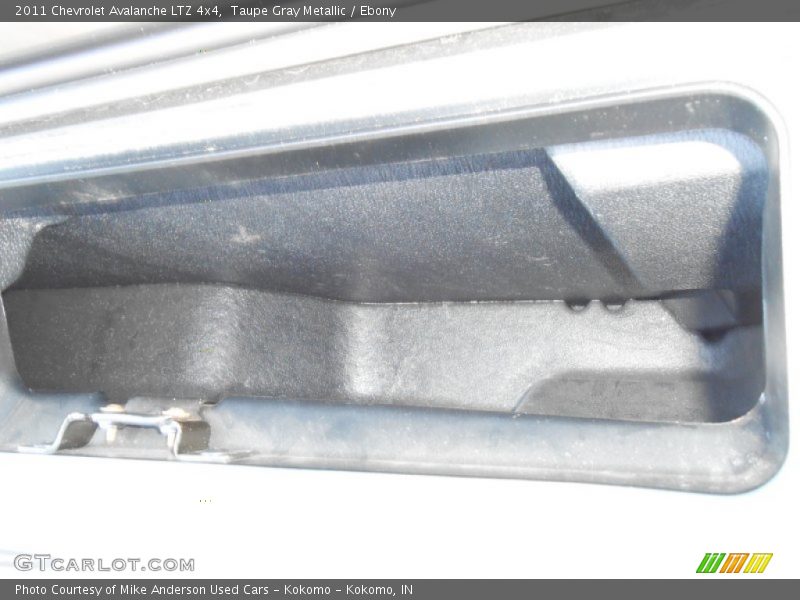 Taupe Gray Metallic / Ebony 2011 Chevrolet Avalanche LTZ 4x4