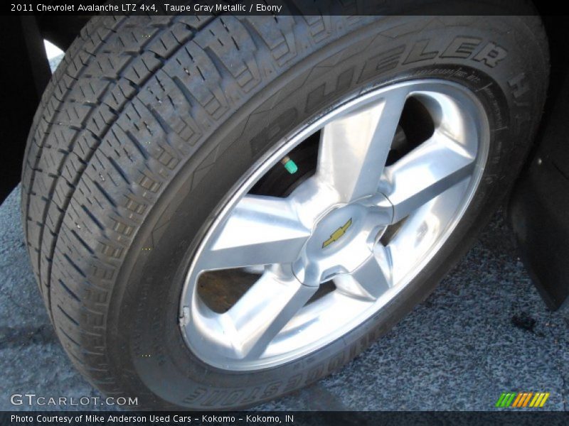 Taupe Gray Metallic / Ebony 2011 Chevrolet Avalanche LTZ 4x4