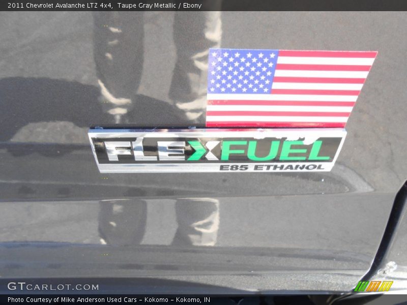Taupe Gray Metallic / Ebony 2011 Chevrolet Avalanche LTZ 4x4