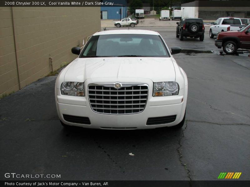 Cool Vanilla White / Dark Slate Gray 2008 Chrysler 300 LX