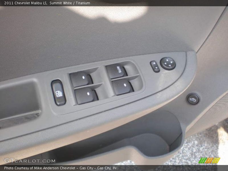 Summit White / Titanium 2011 Chevrolet Malibu LS