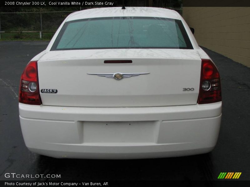 Cool Vanilla White / Dark Slate Gray 2008 Chrysler 300 LX