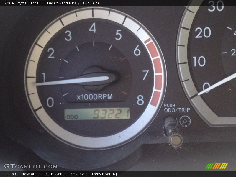 Desert Sand Mica / Fawn Beige 2004 Toyota Sienna LE