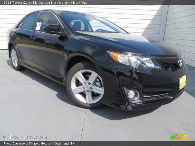 Attitude Black Metallic / Black/Ash 2013 Toyota Camry SE